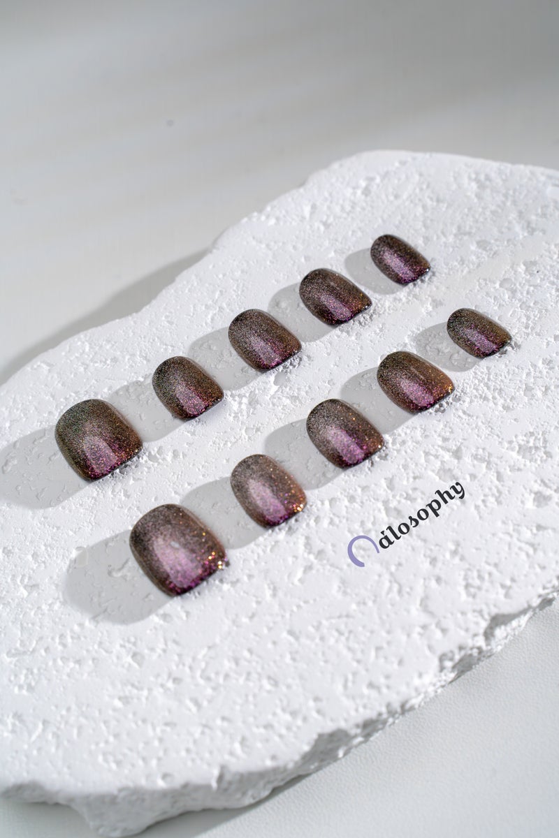 Nailosophy أظافر جل مضغوطة يدوية الصنع بمنتصف الليل أميثيست عين القط | شكل مربع - Image 2